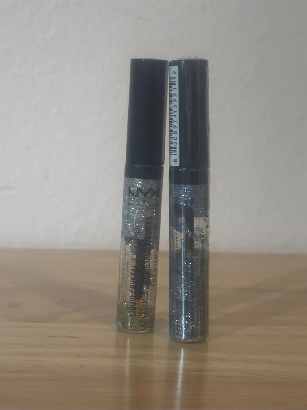 NYX Liquid Crystal Eyeliner - Shade Pewter and Crystal Silver